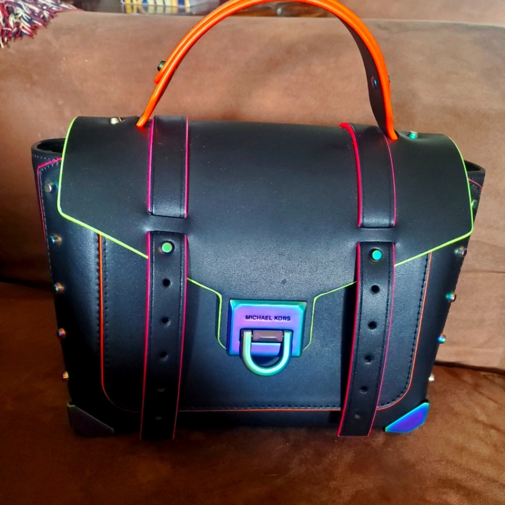 Michael Kors Manhattan Medium satchel